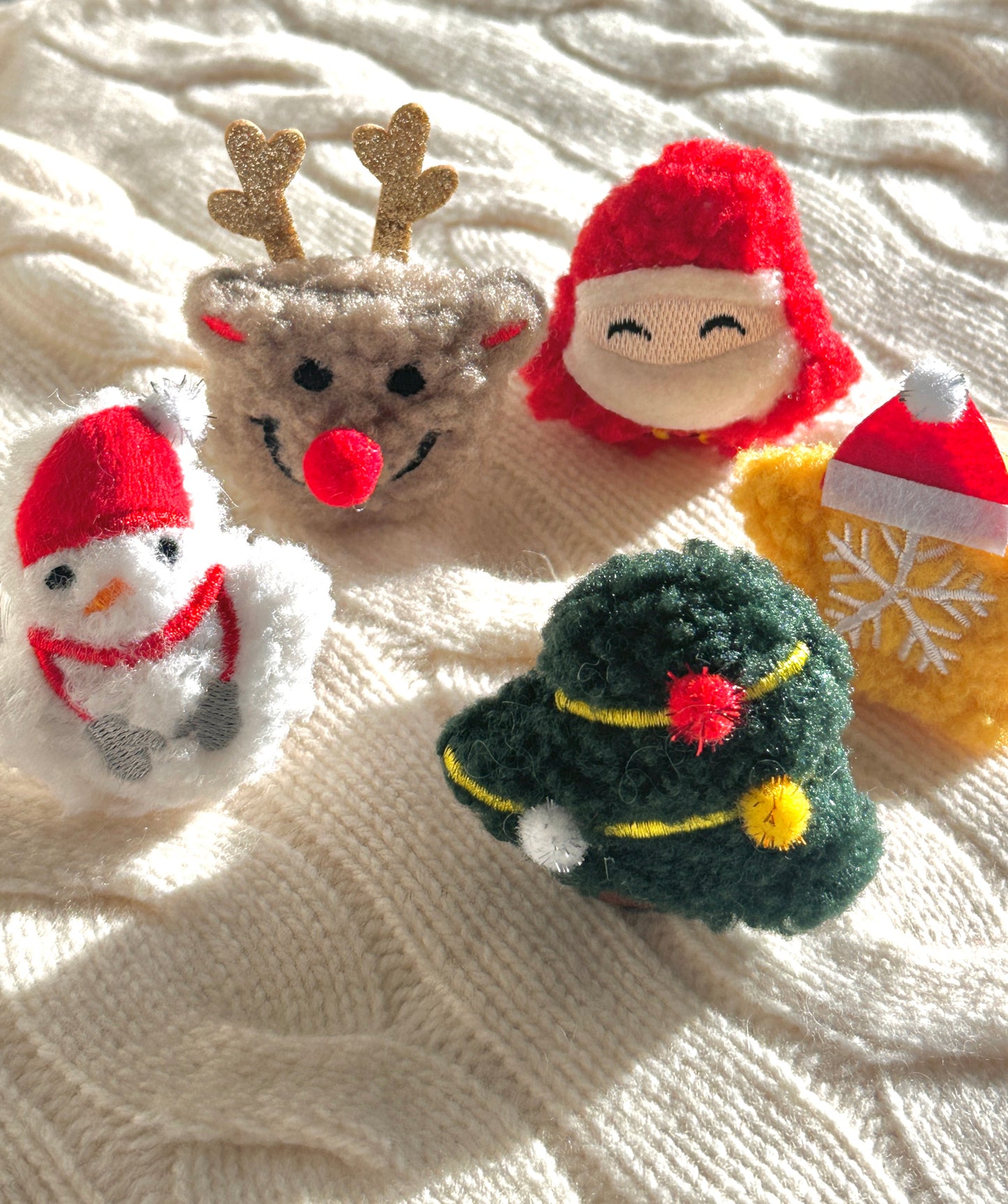 Winter, Holiday Christmas Tree, Santa, Snowman, Star